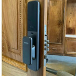Khóa cửa vân tay Bosch EL600